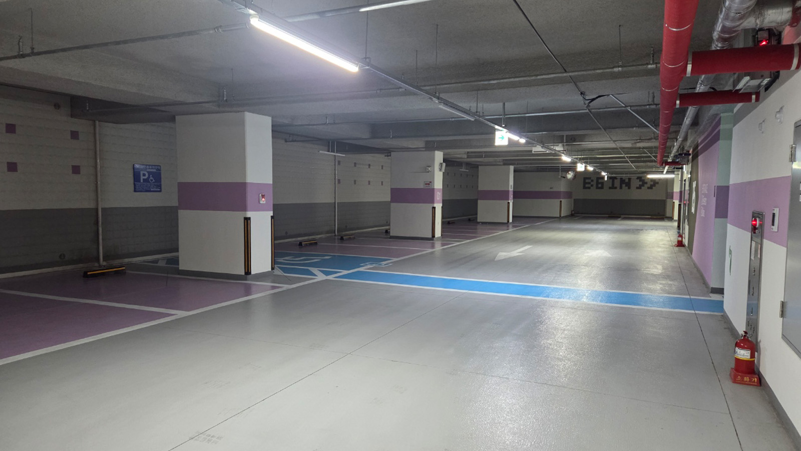 주차장 전경3